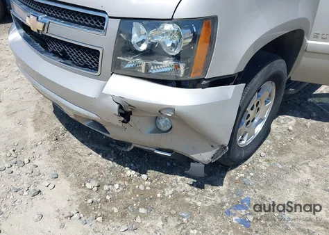 2009 Chevrolet Suburban 1500 Lt2 z USA, uszkodzony, nr VIN 1GNFK26319J109681